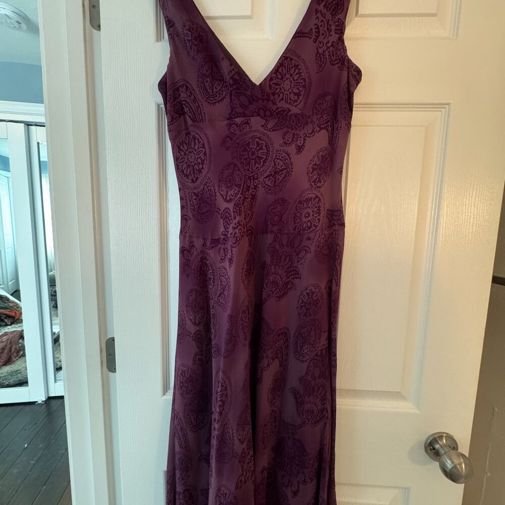 Elegant Jones New York 100% Silk Dress – Sz 12 – Perfect for Weddings & Parties!